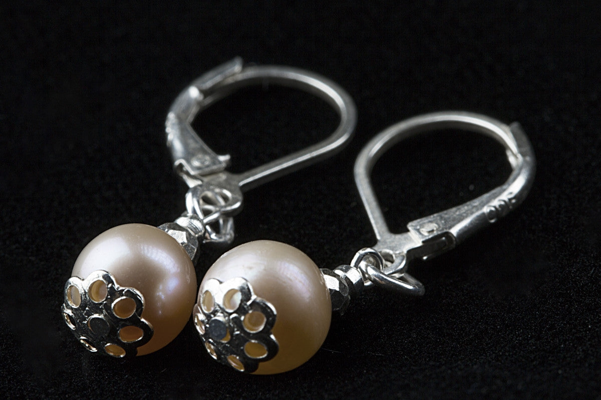 Nouvelle Pearl Earrings