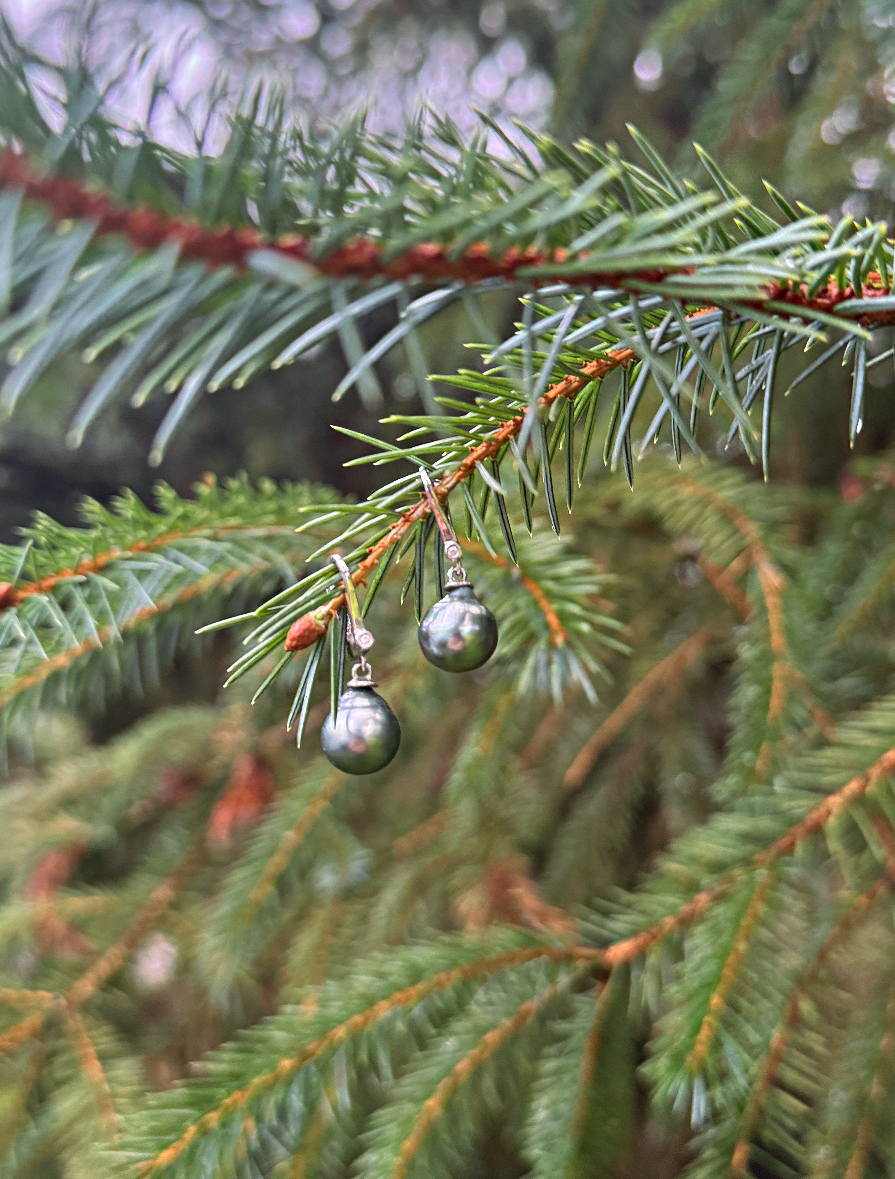 Tahitian Baroque Pearl Diamond Leverback Earrings