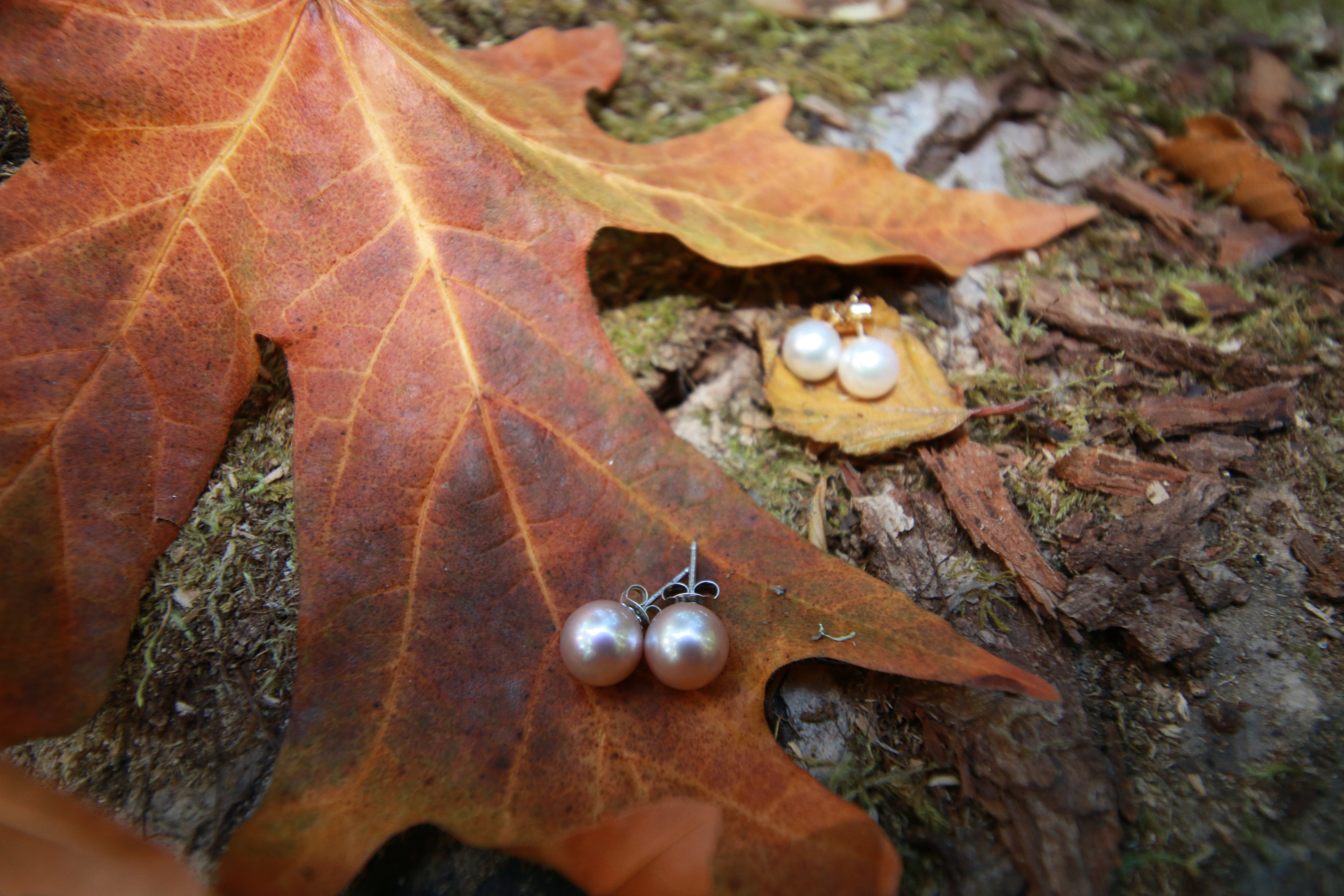 Luxury 9mm Freshwater Pearl Stud Earrings