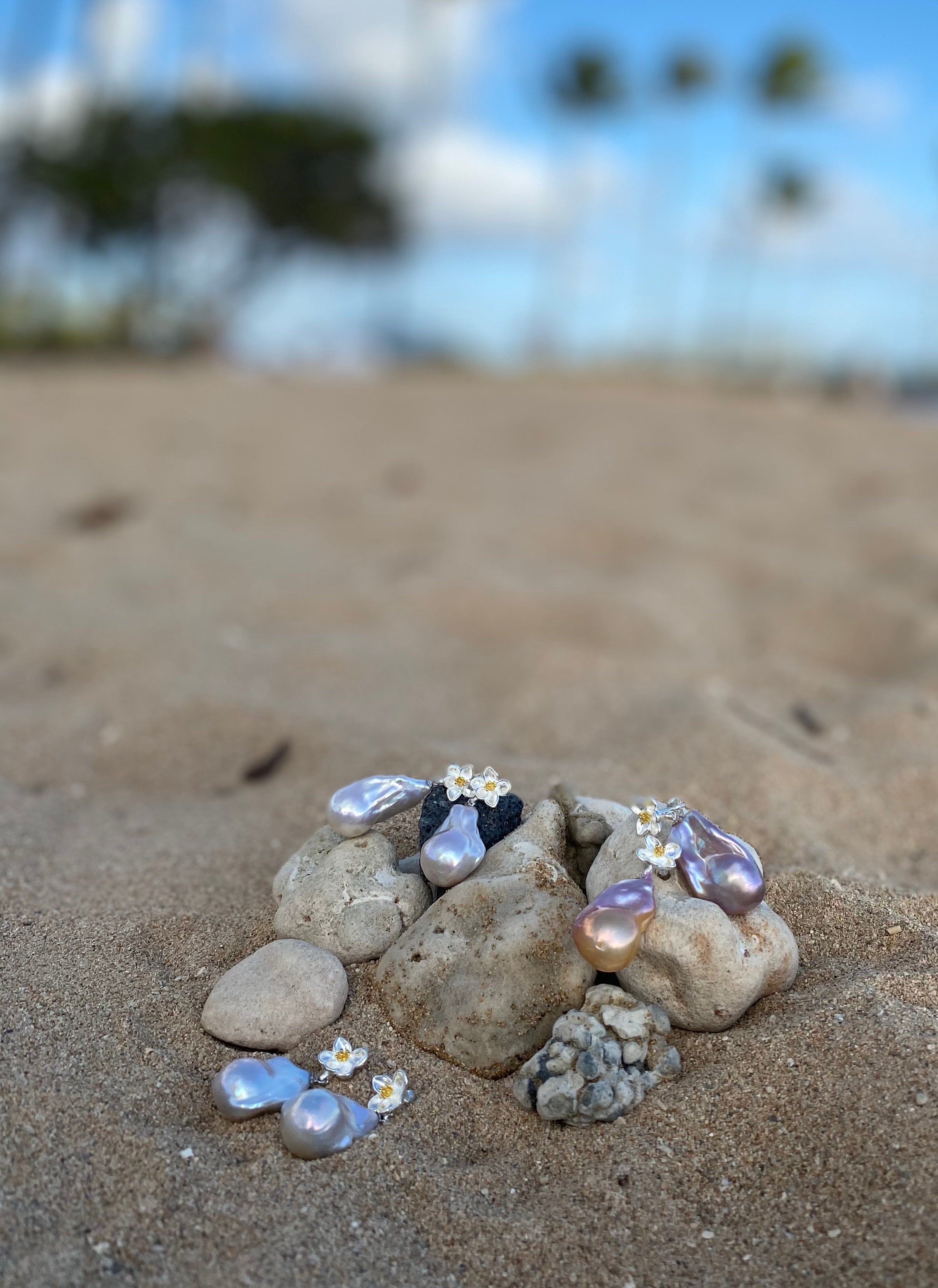 Gardenia Baroque Pearl Earrings