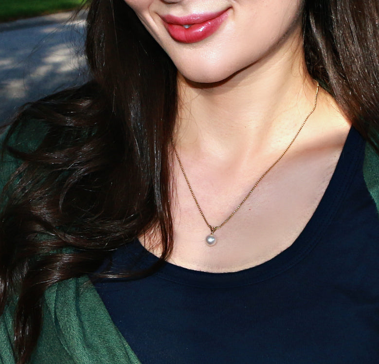 Akoya Pearl 18kt Gold Victory Pendant