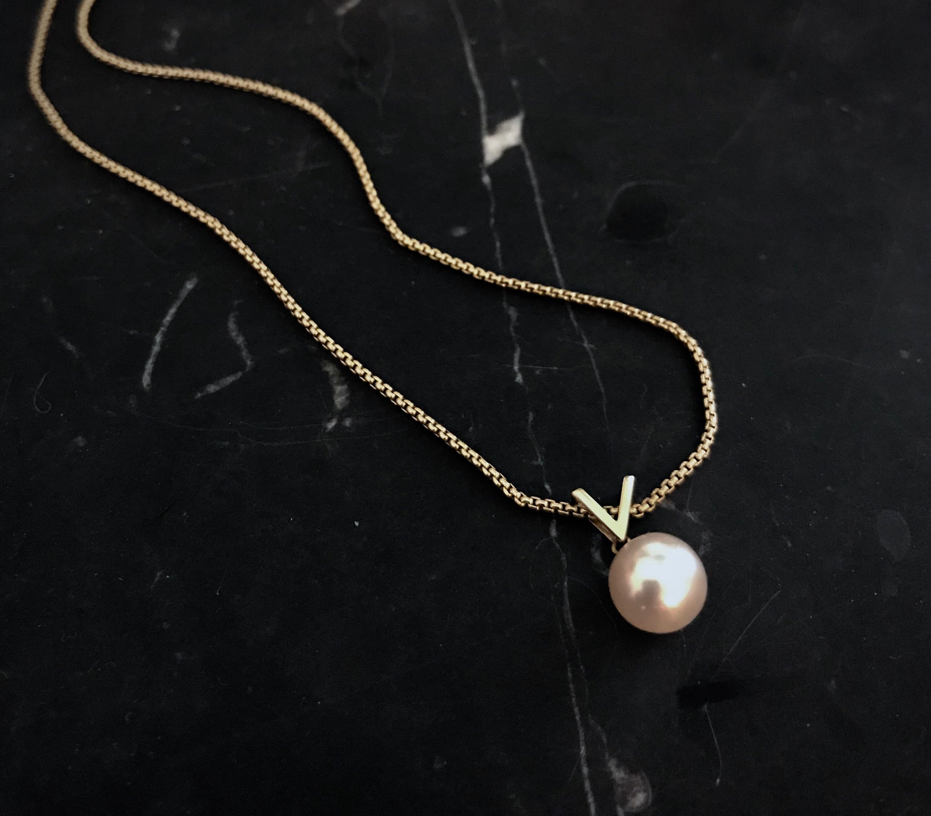 Akoya Pearl 18kt Gold Victory Pendant