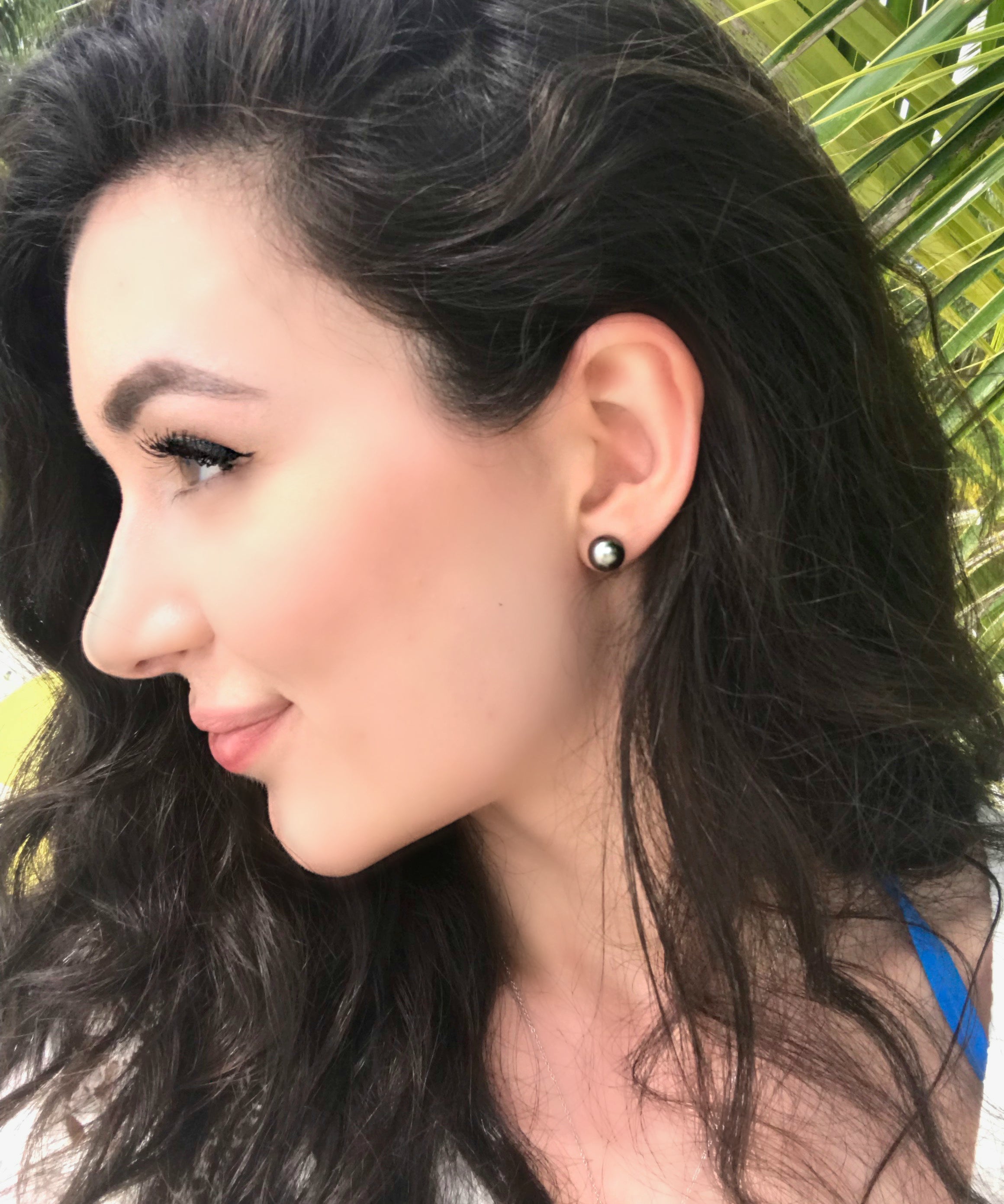 Tahitian Pearl 18kt Stud Earrings