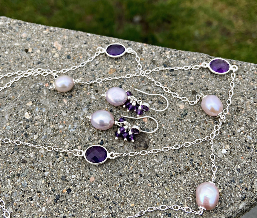 Petite Orchidée Amethyst Baroque Earrings