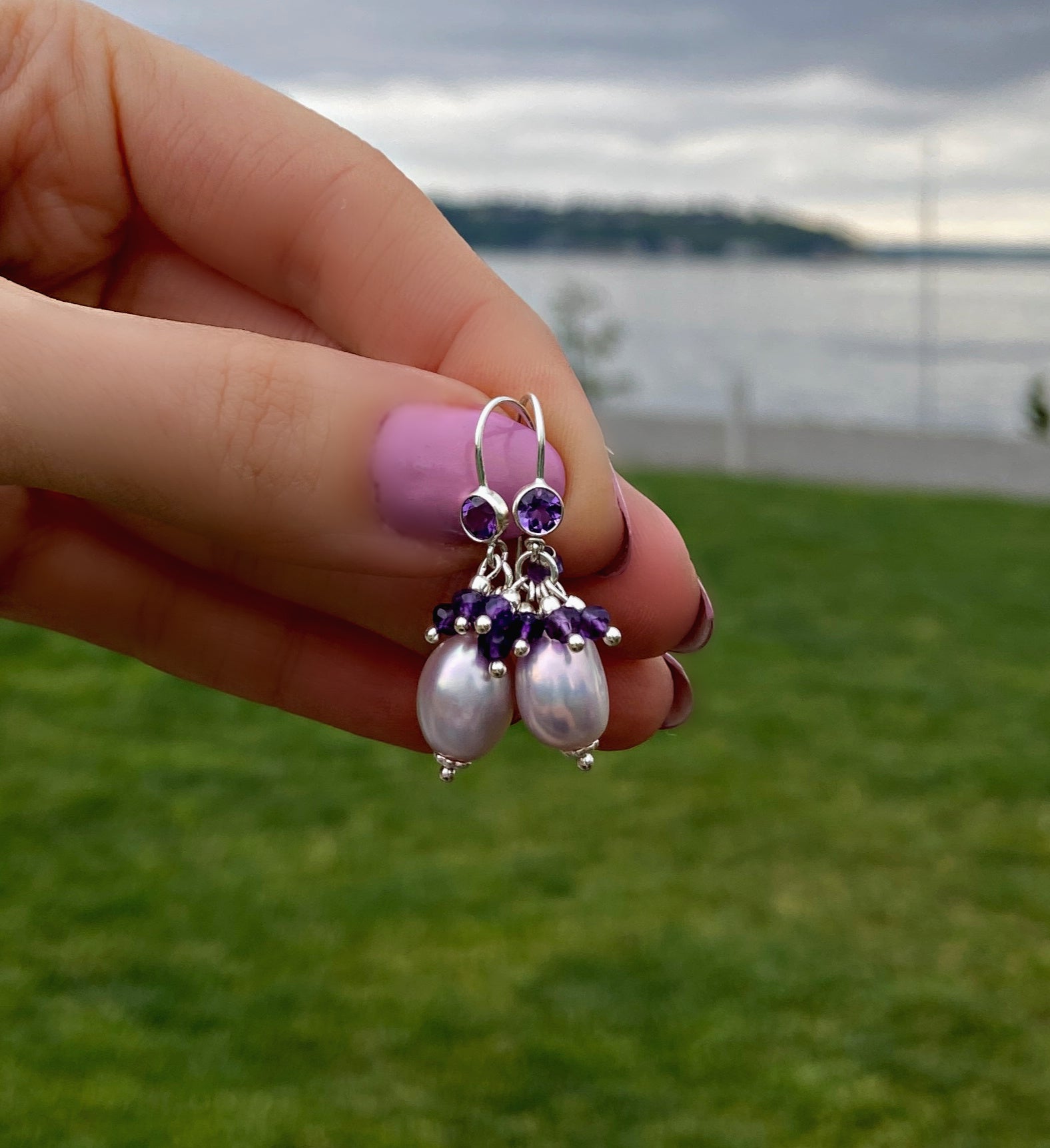 Petite Orchidée Amethyst Baroque Earrings